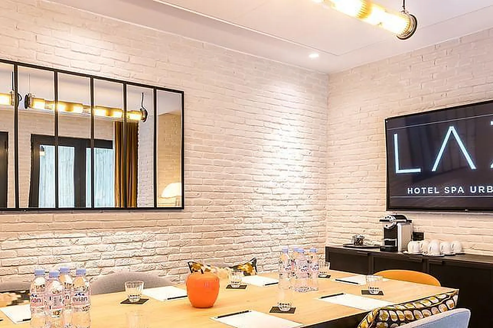 Lieux événementiels, LAZ' HÔTEL SPA URBAIN