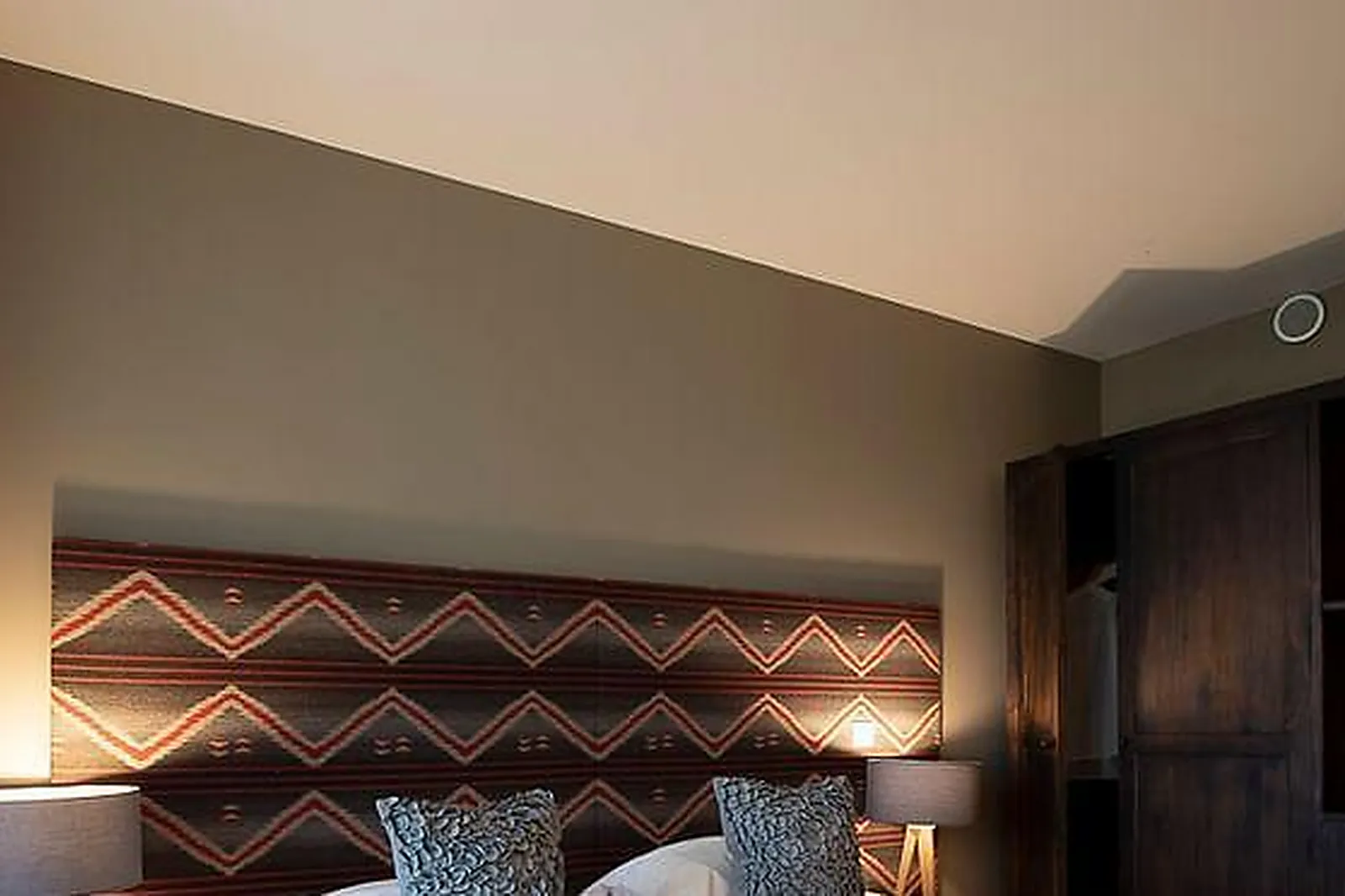 Lieux événementiels, L'AIGUILLE GRIVE CHALETS HÔTEL****