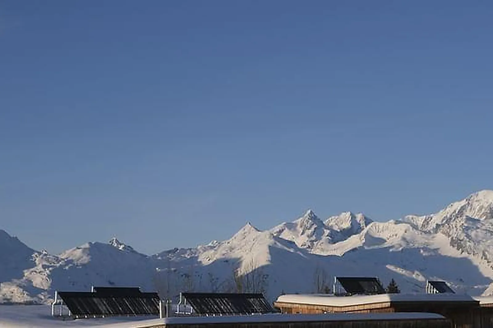 Lieux événementiels, L'AIGUILLE GRIVE CHALETS HÔTEL****