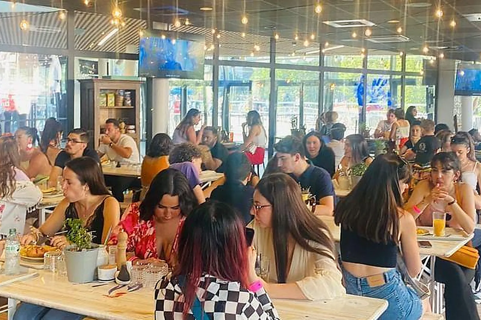 Lieux événementiels, L'AMI COQ