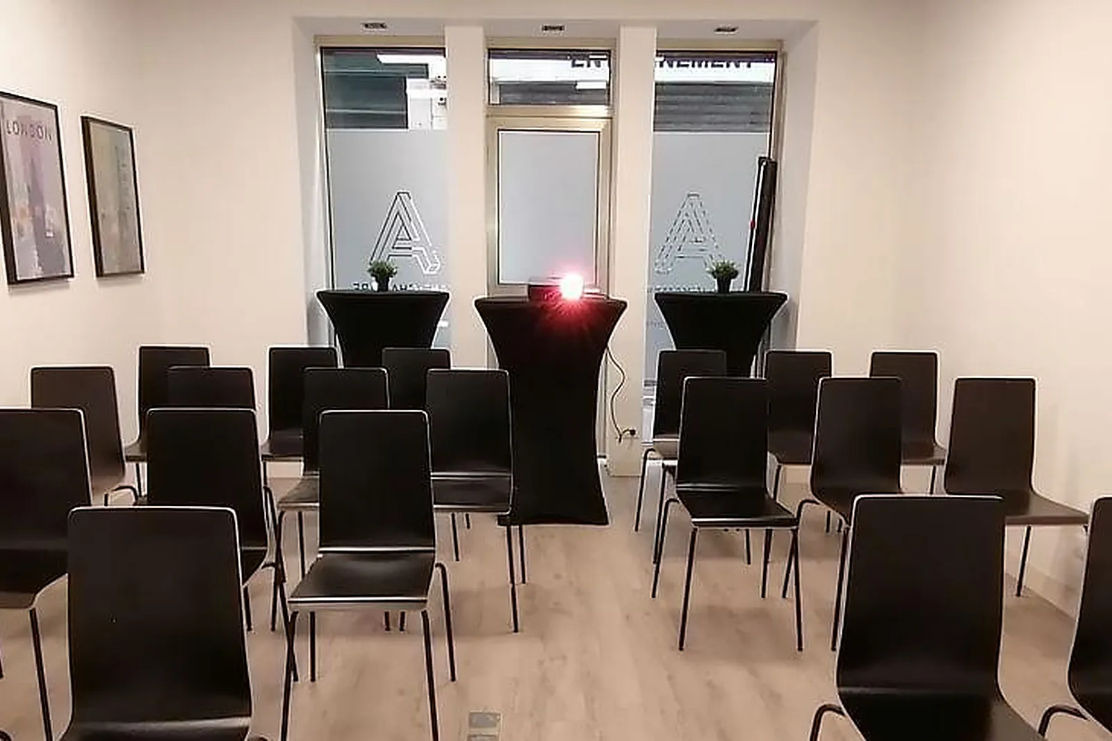 Lieux événementiels, L'ANTICHAMBRE