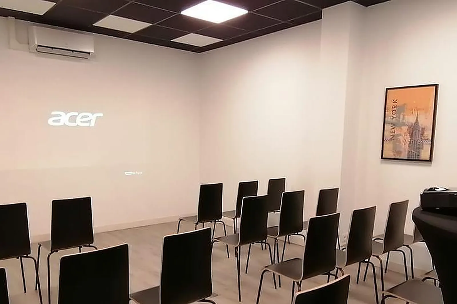 Lieux événementiels, L'ANTICHAMBRE