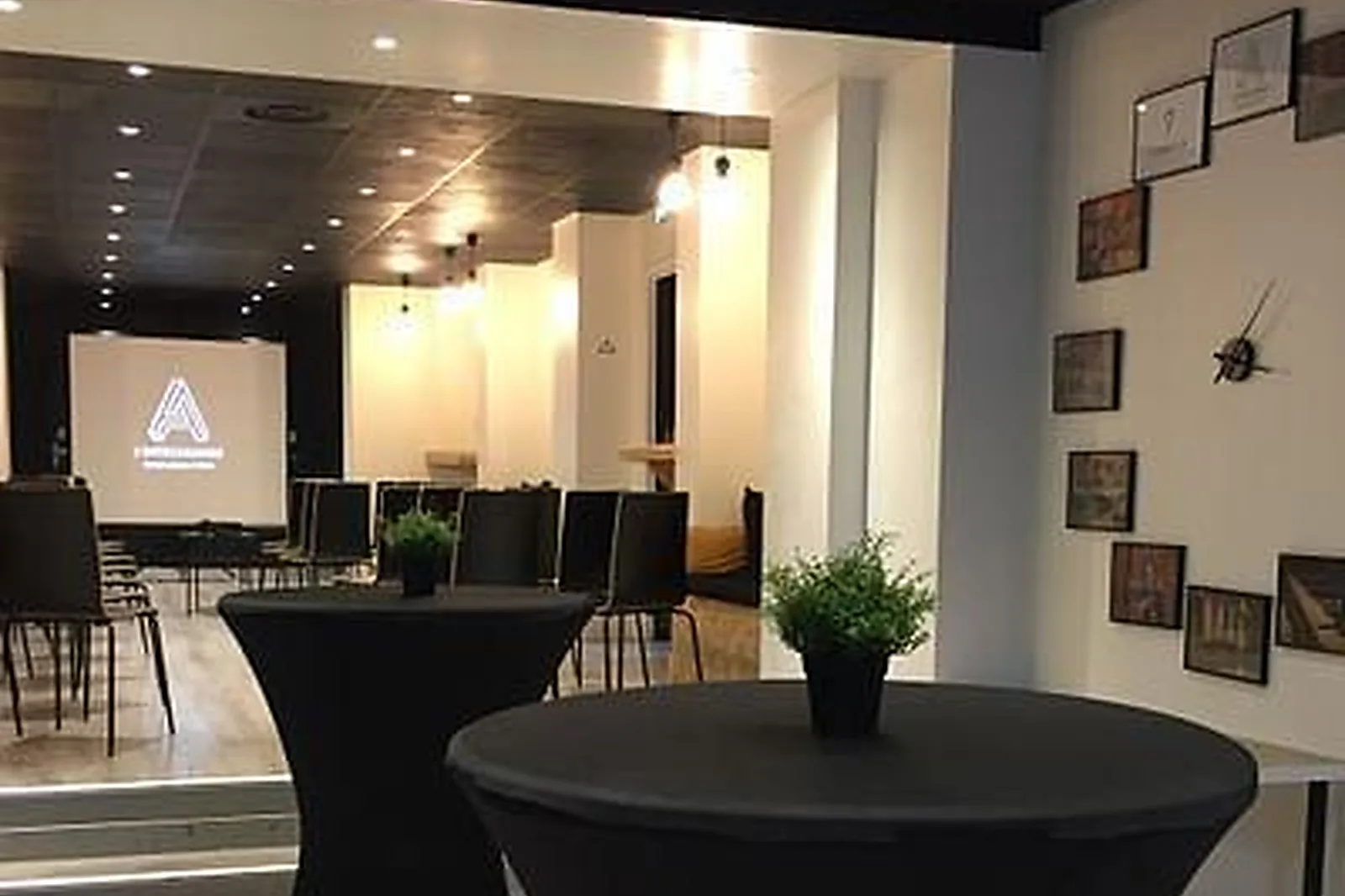 Lieux événementiels, L'ANTICHAMBRE