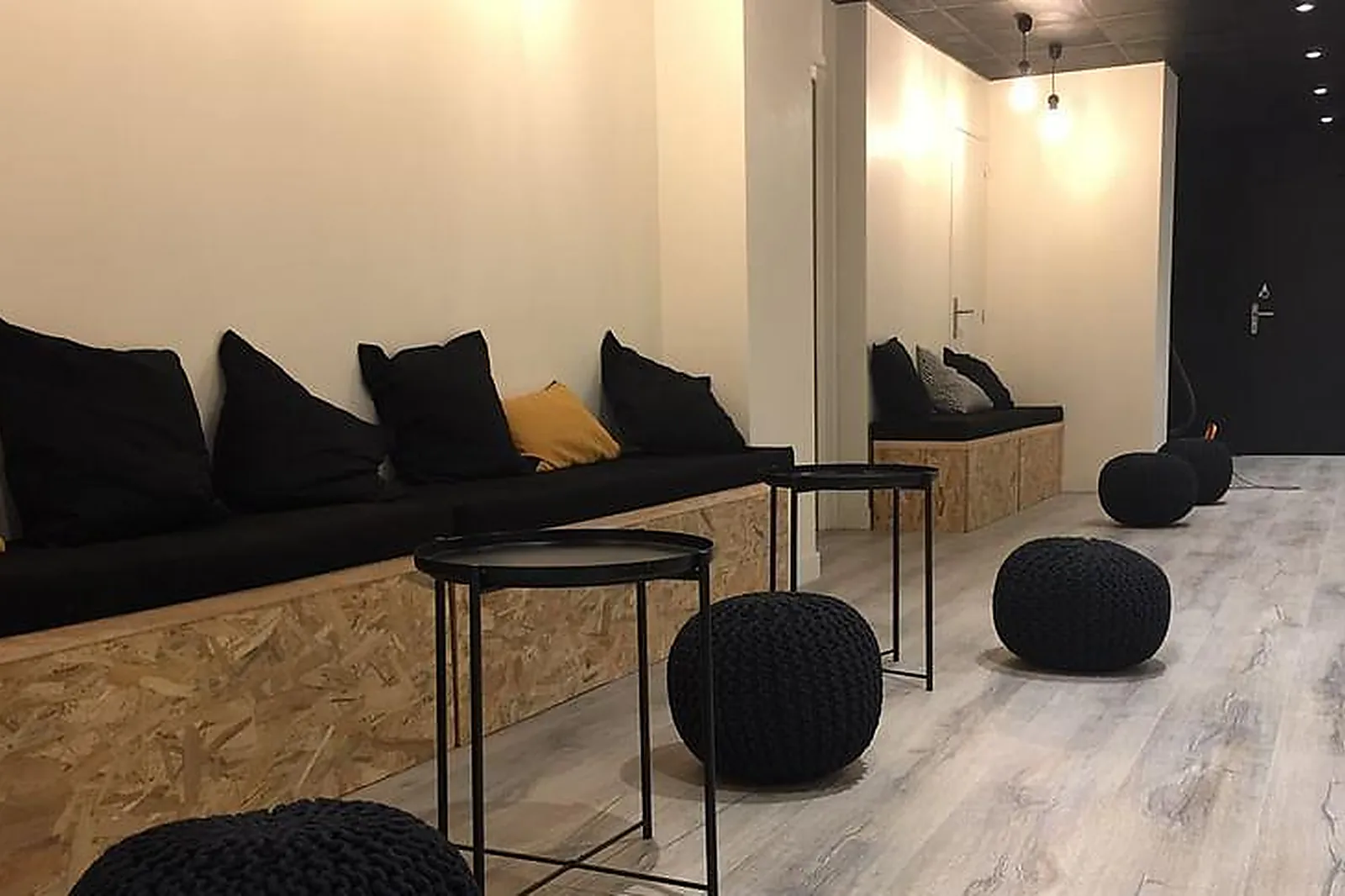 Lieux événementiels, L'ANTICHAMBRE