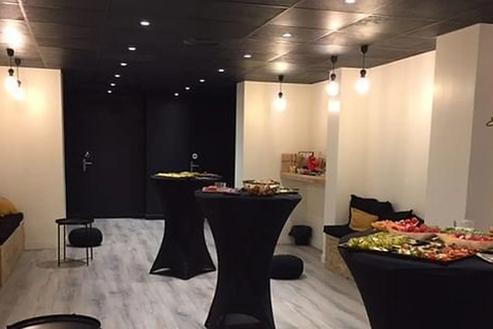 Lieux événementiels, L'ANTICHAMBRE