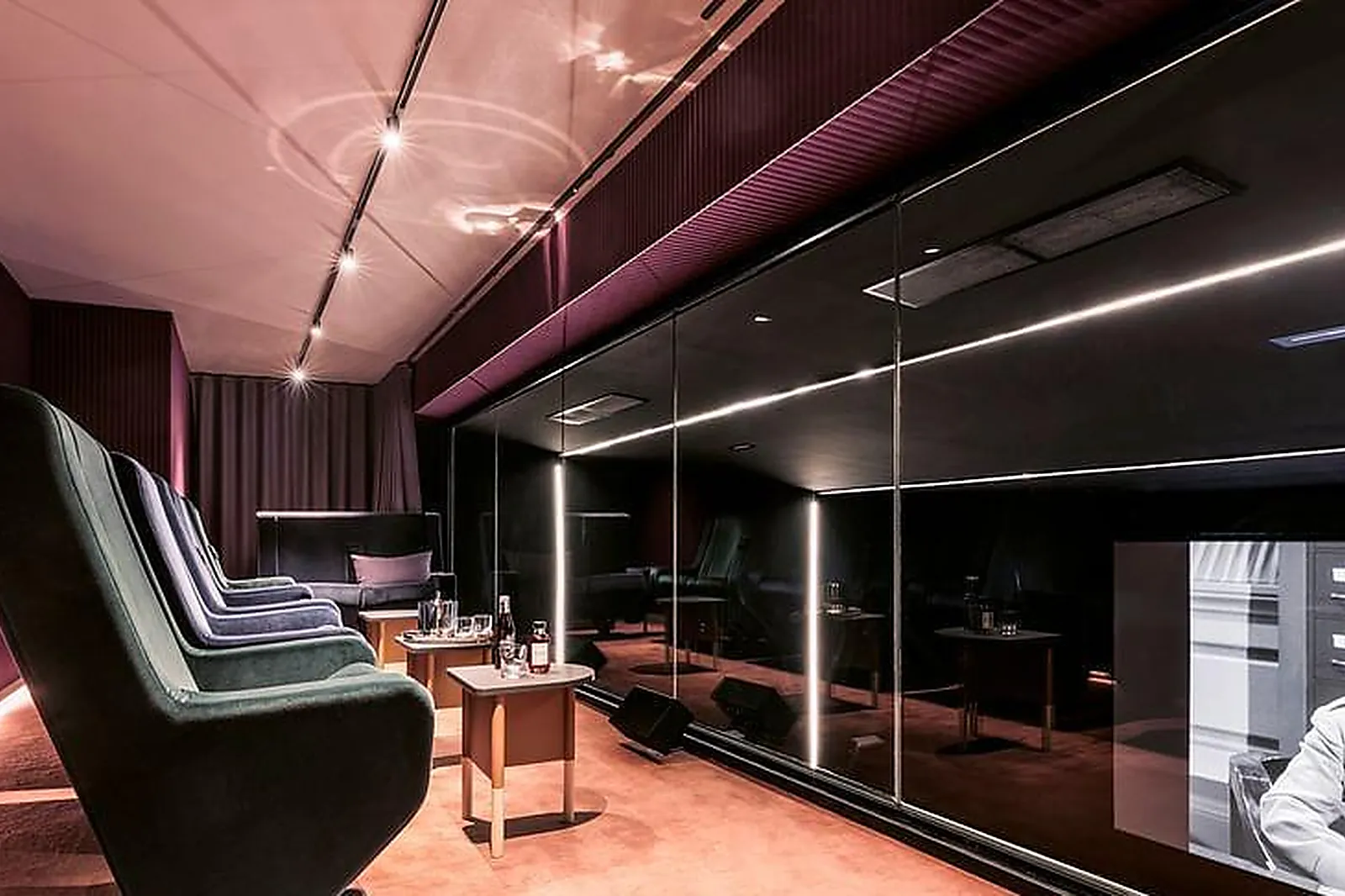 Lieux événementiels, L'APARTÉ ROOFTOP CINÉMA