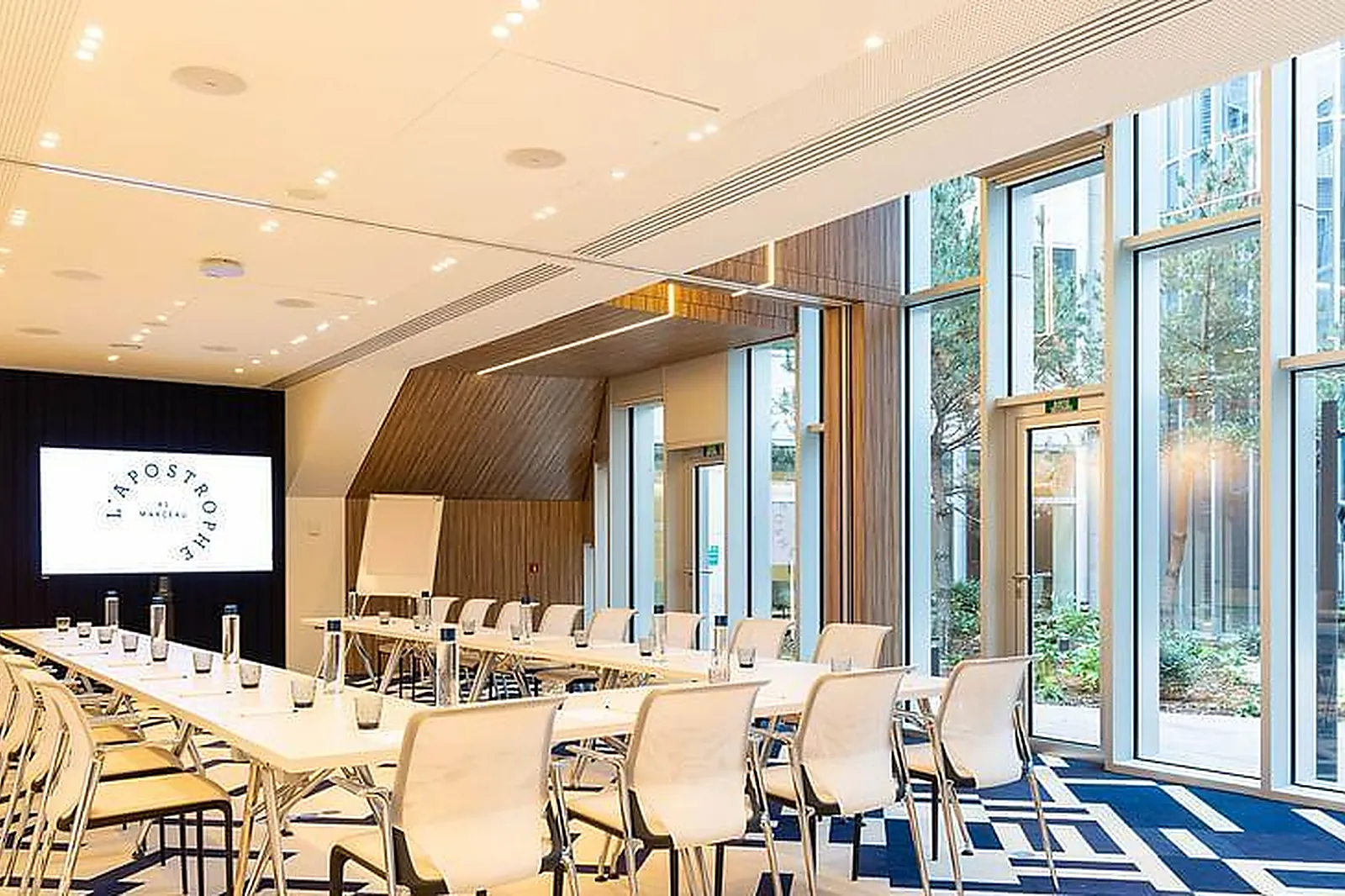 Lieux événementiels, L'APOSTROPHE