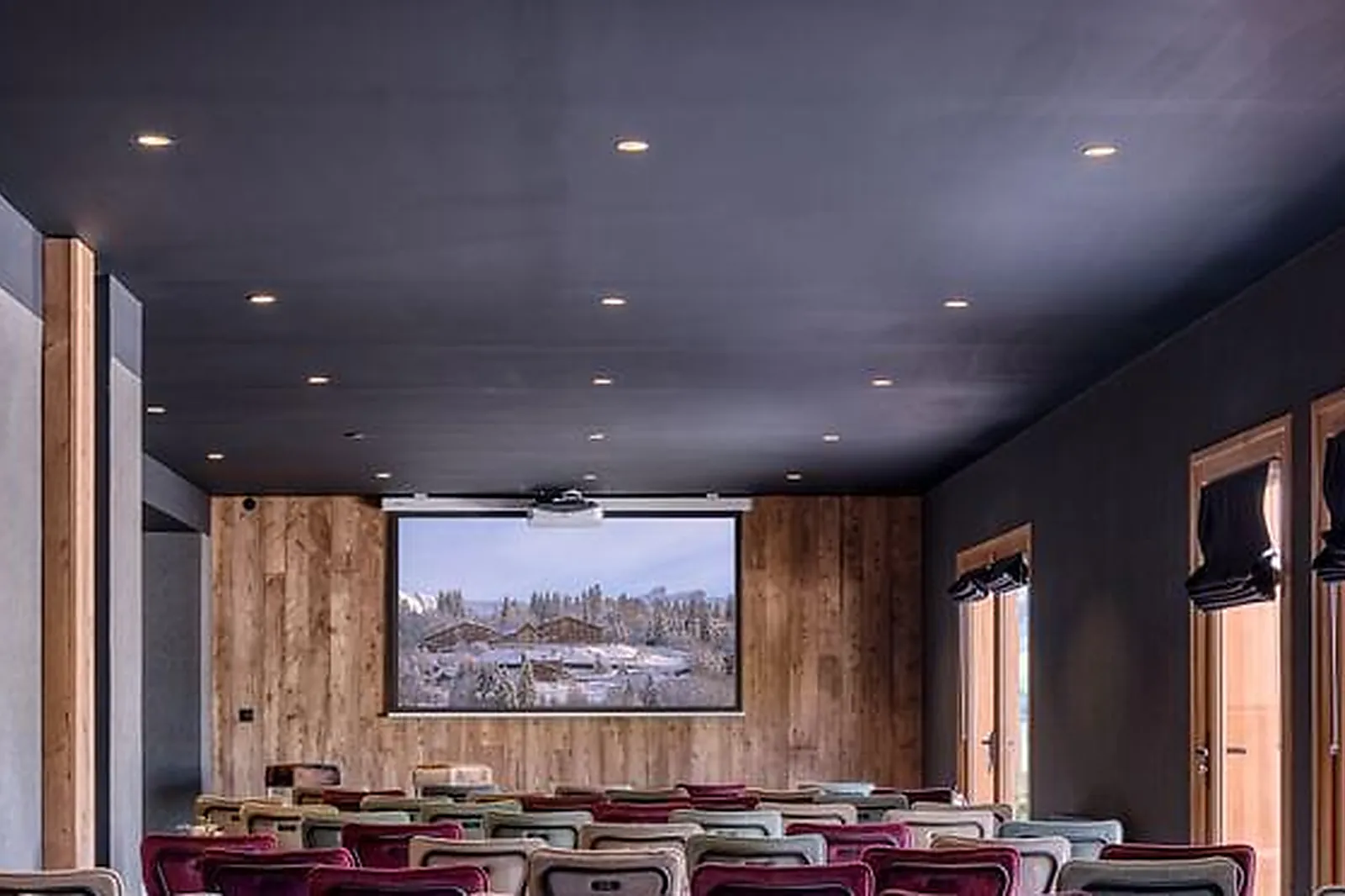 Lieux événementiels, L'ARBOISIE ****