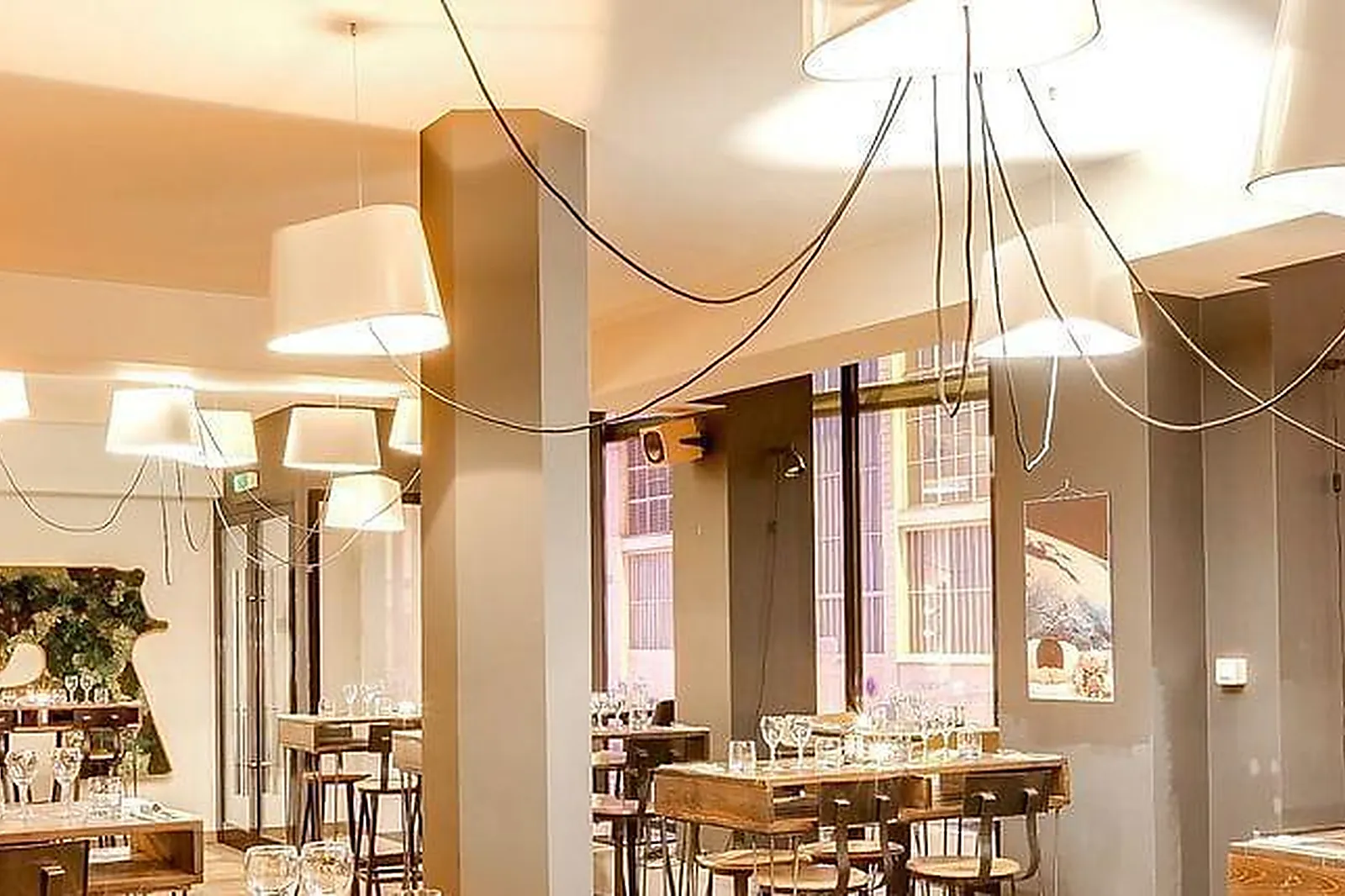 Lieux événementiels, L'ATELIER DES ARTISTES