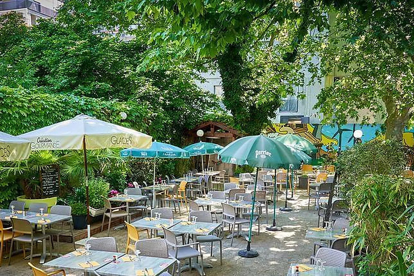 Lieux événementiels, L'AUTRE MONDE