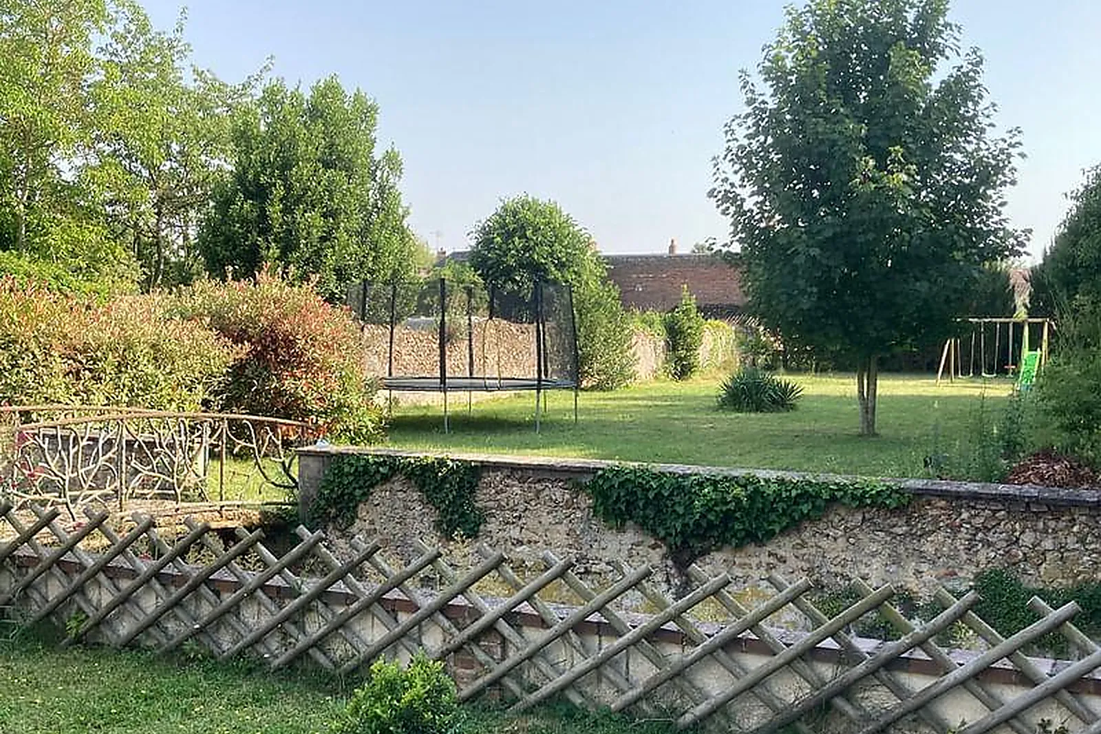 Lieux événementiels, L'AVRE DES JONCHERETS