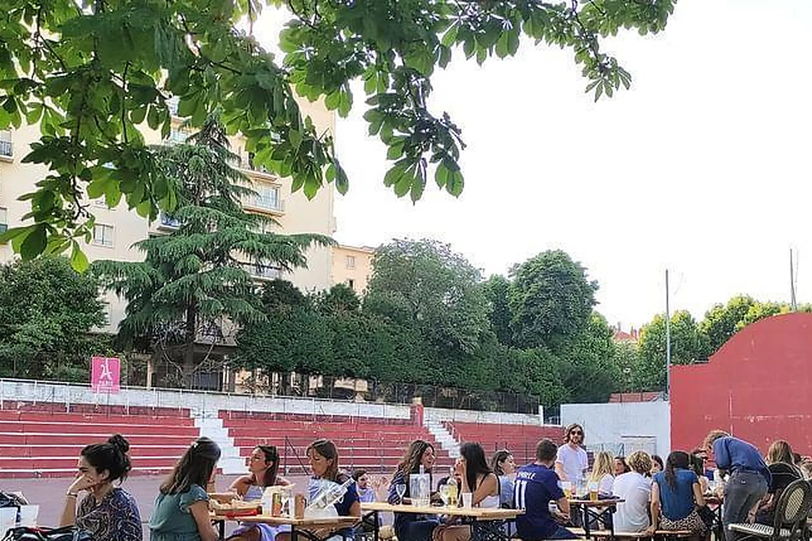 Lieux événementiels, LE TRINQUET VILLAGE