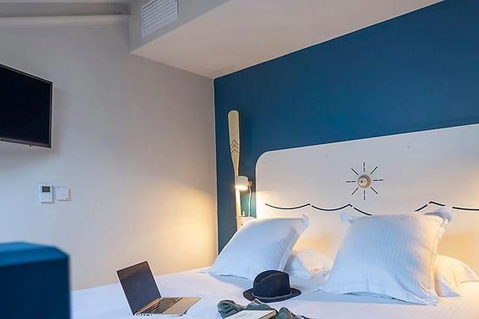 Lieux événementiels, L'EAUTEL TOULON PORT ****