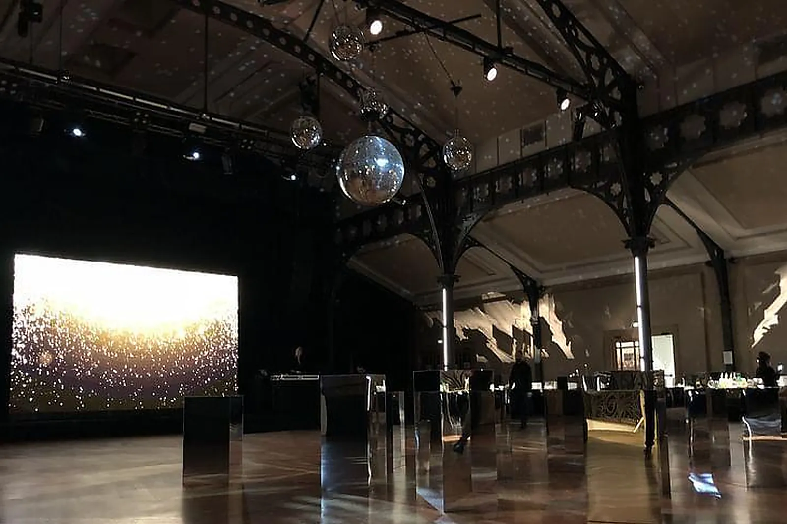 Lieux événementiels, L'ELYSÉE MONTMARTRE