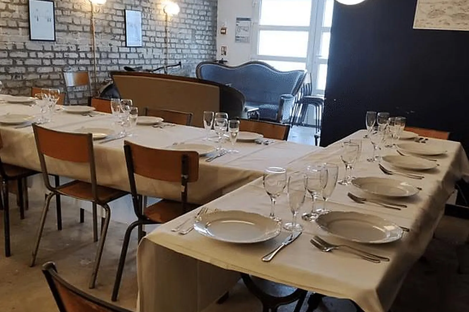 Lieux événementiels, L'ENCHANTEUR DE PAPILLES