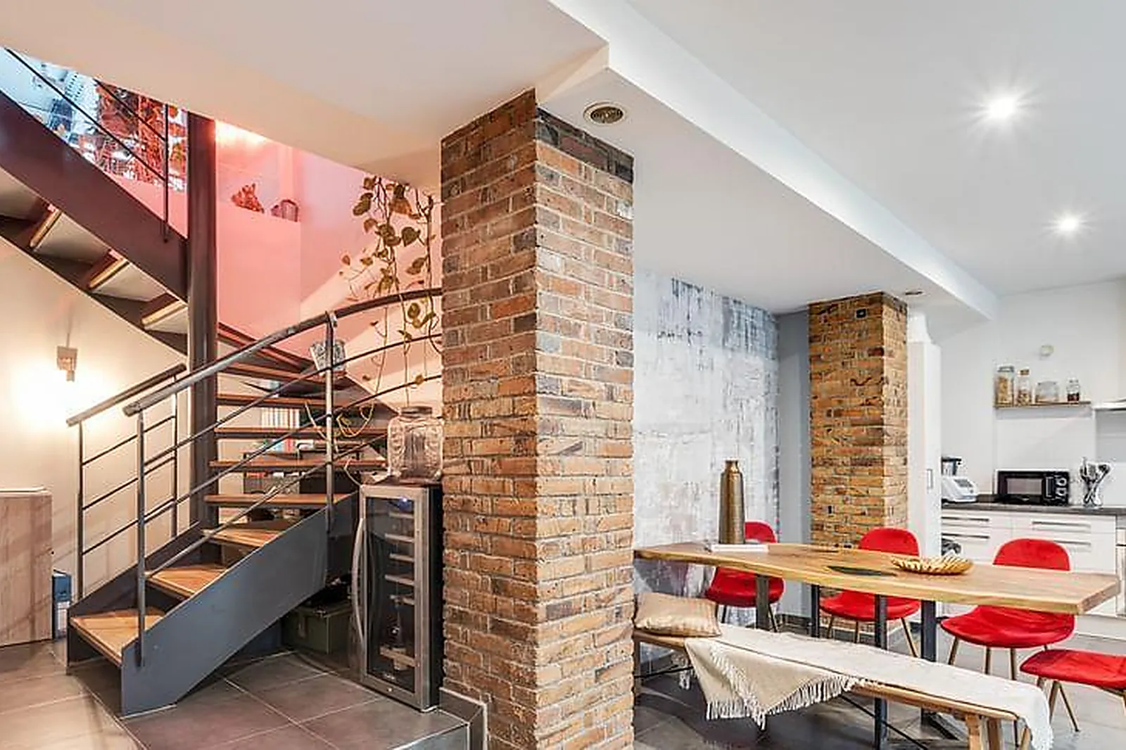 Lieux événementiels, L'ENDROIT