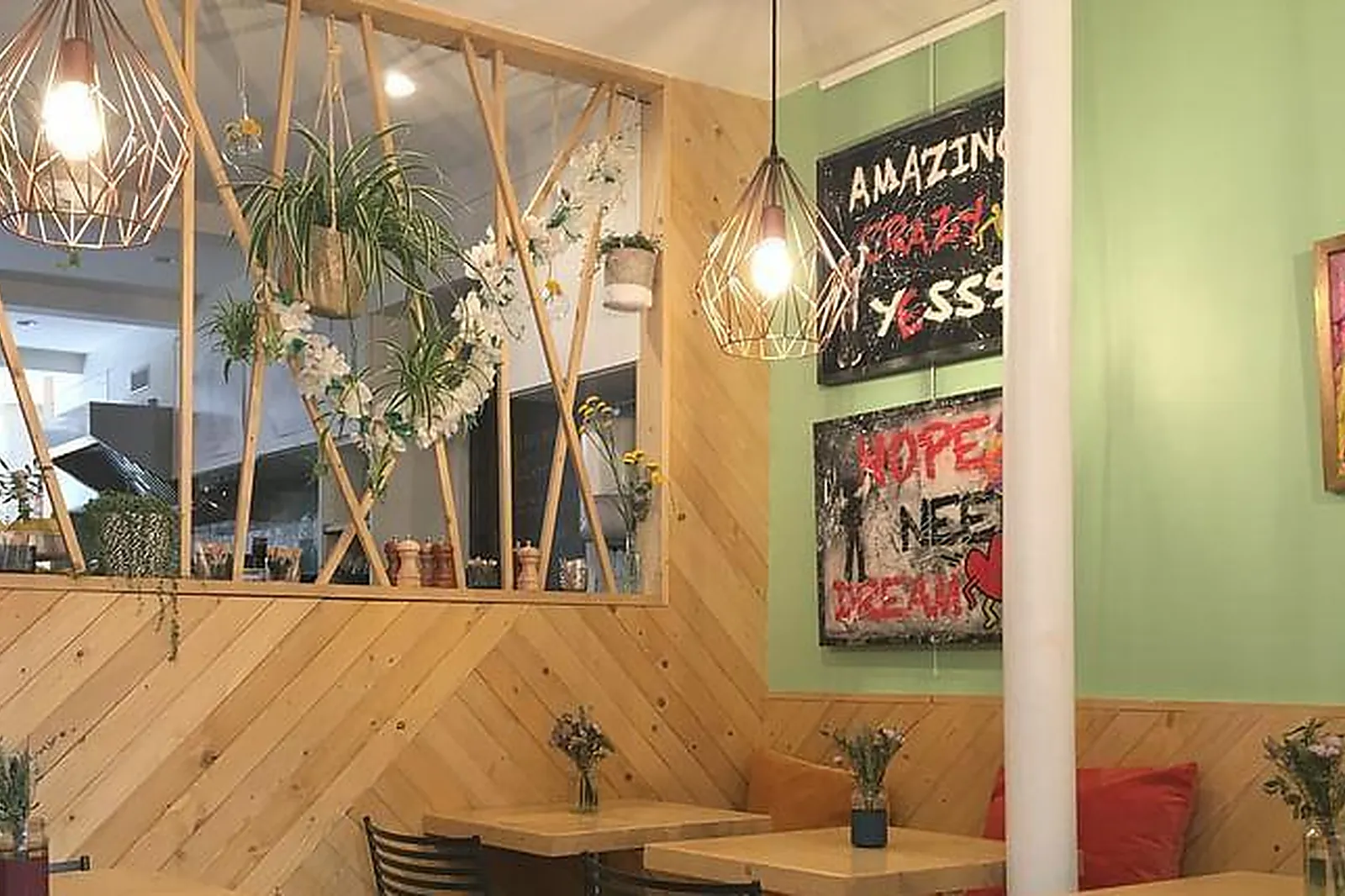 Lieux événementiels, L'ENTITHÉ