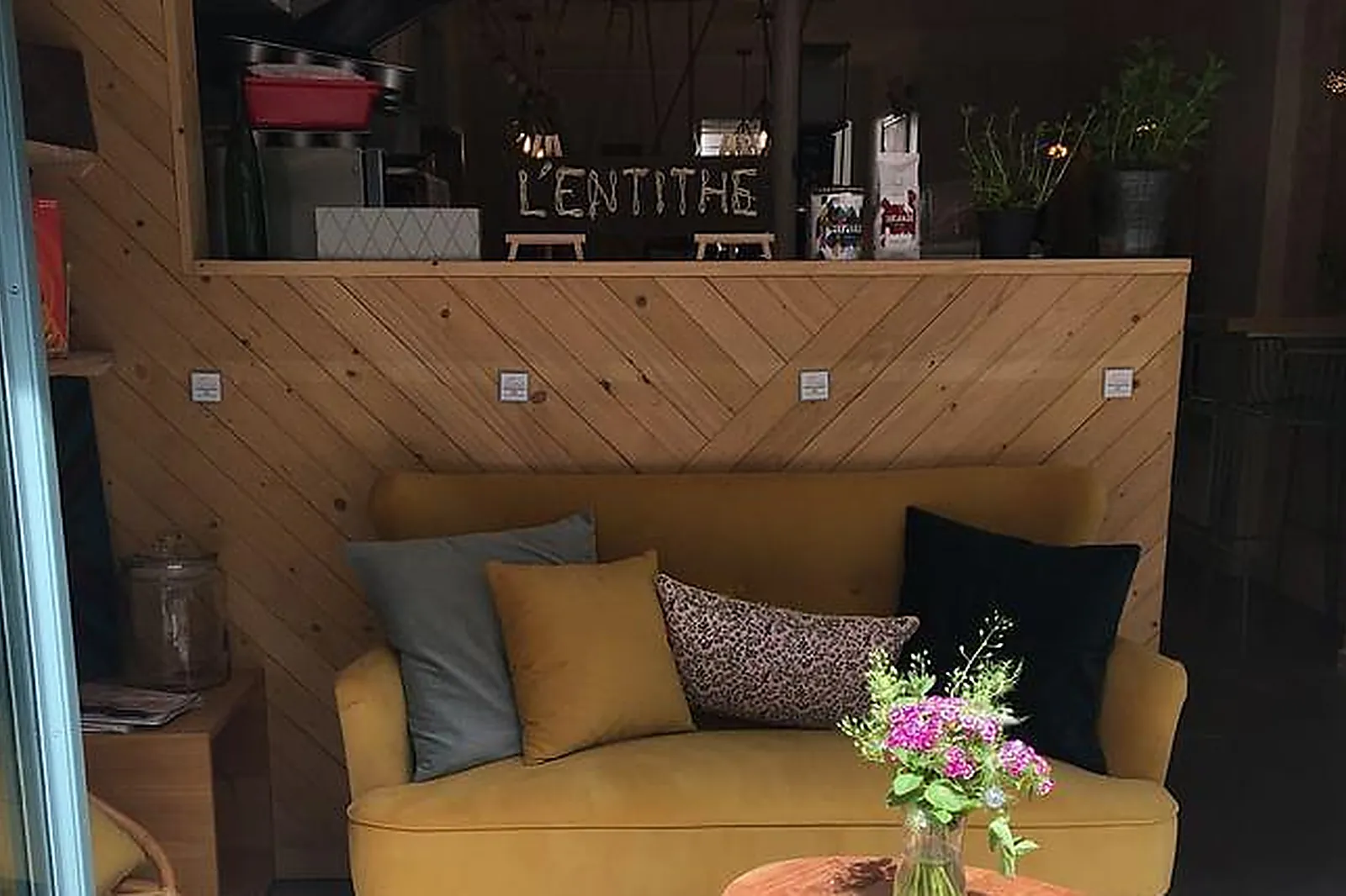 Lieux événementiels, L'ENTITHÉ