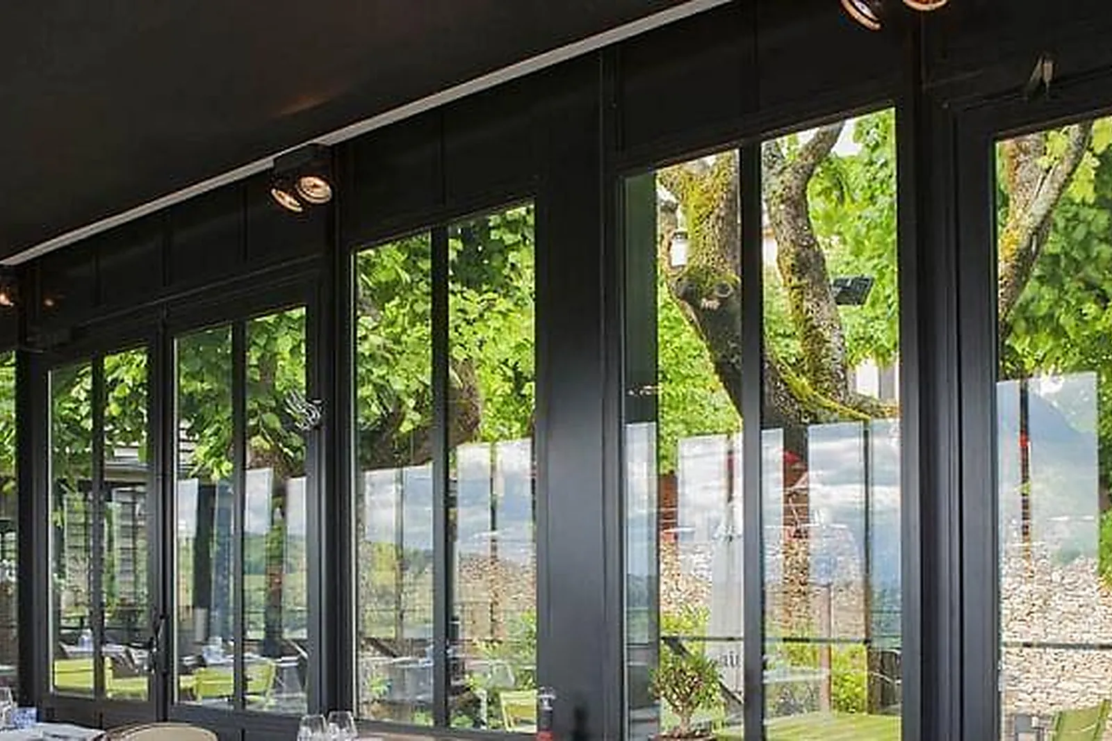 Lieux événementiels, L'ERMITAGE ****