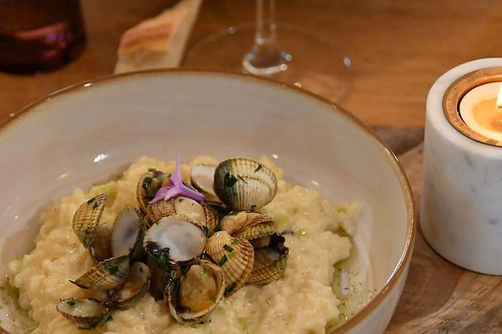 Lieux événementiels, L'ESCADRILLE