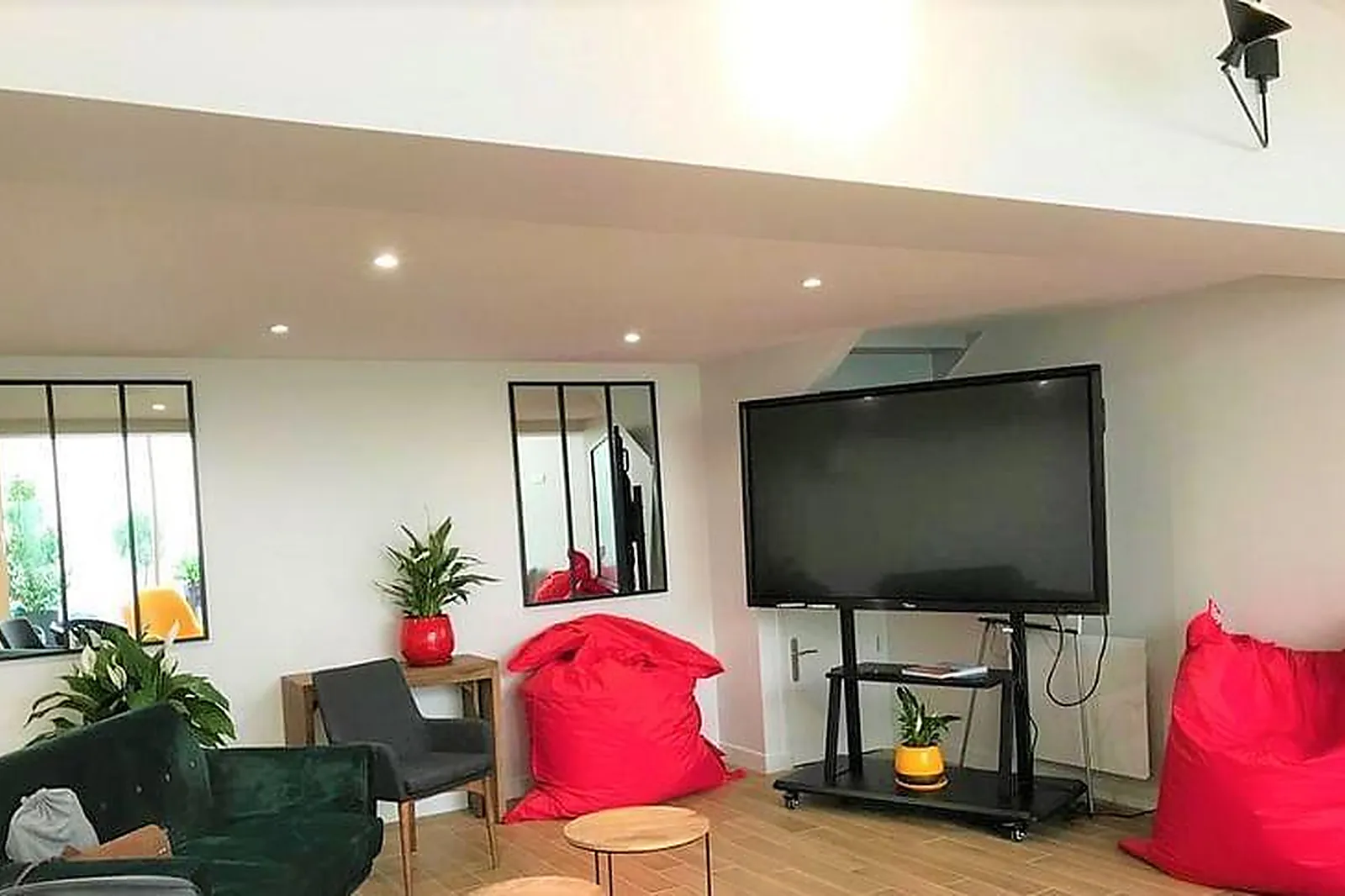 Lieux événementiels, L'ESSENTIEL