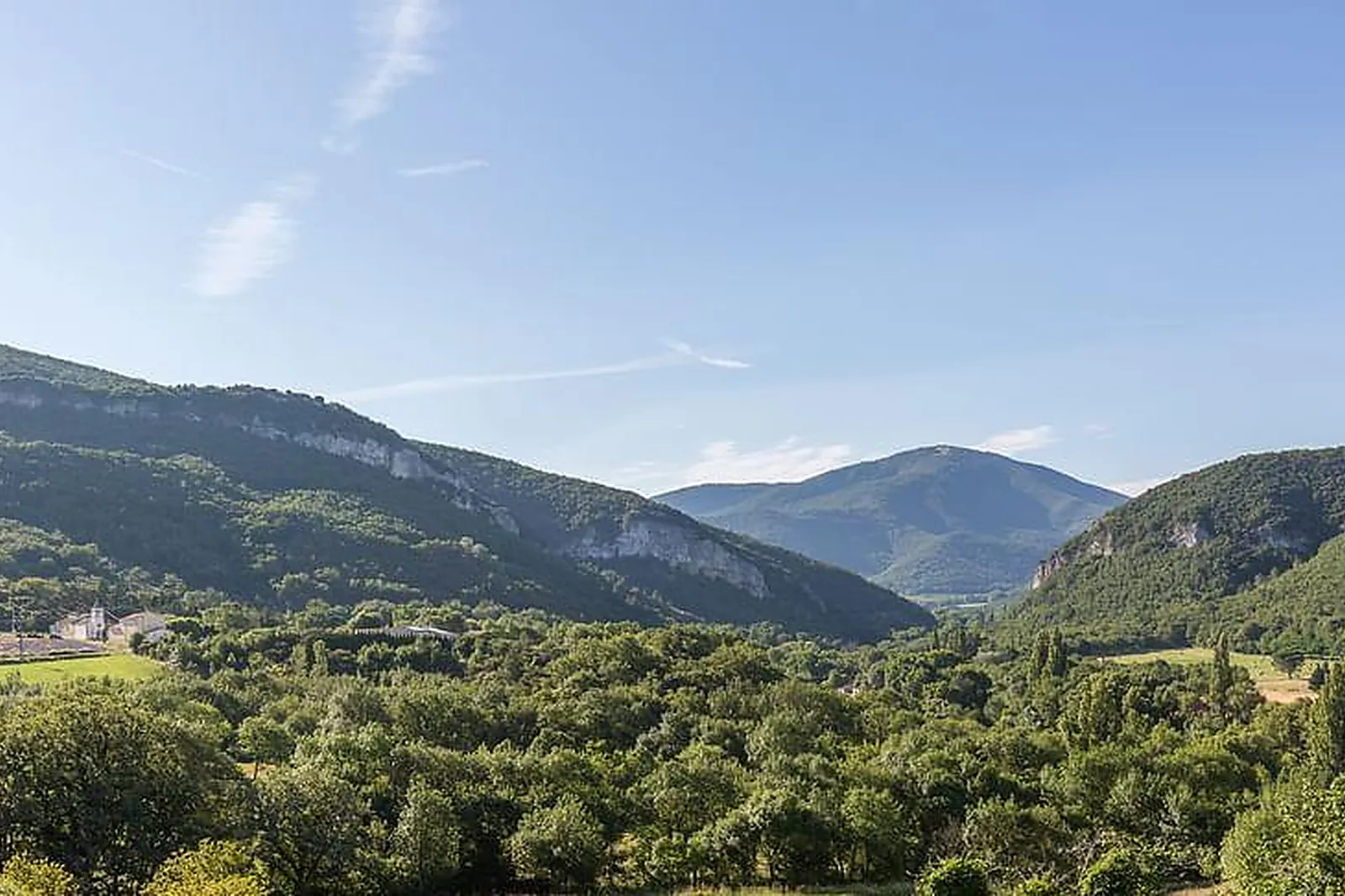 Lieux événementiels, L'ESSENTIEL DE LAVANDE
