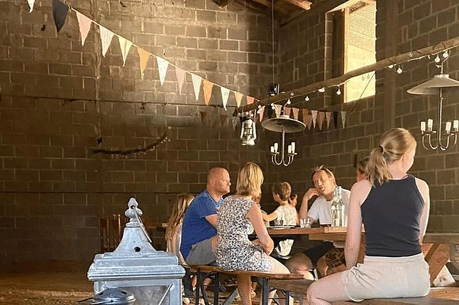 Lieux événementiels, L'ETABLE DES MAUGES