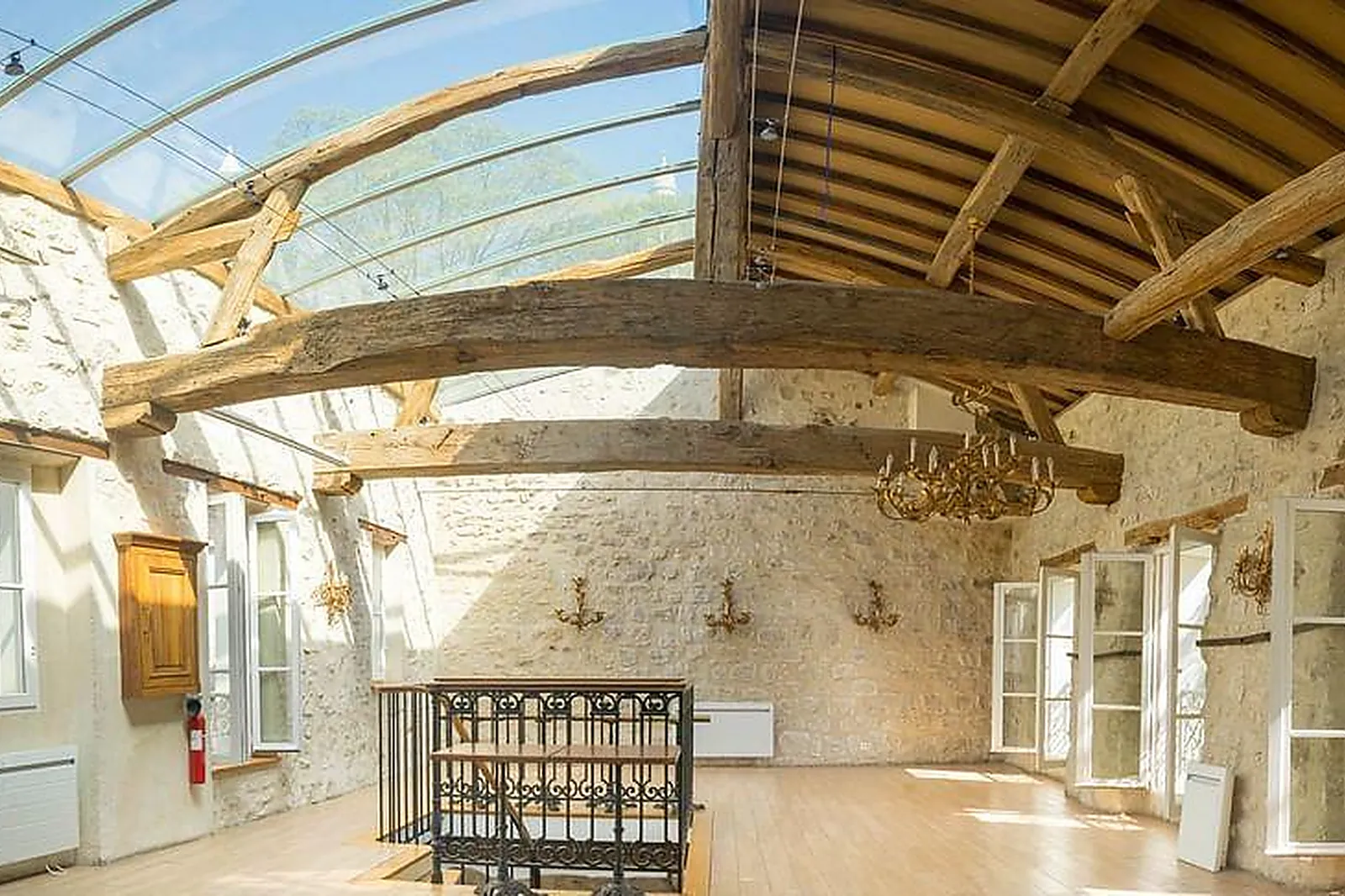 Lieux événementiels, L'ETOILE DE LA BUTTE