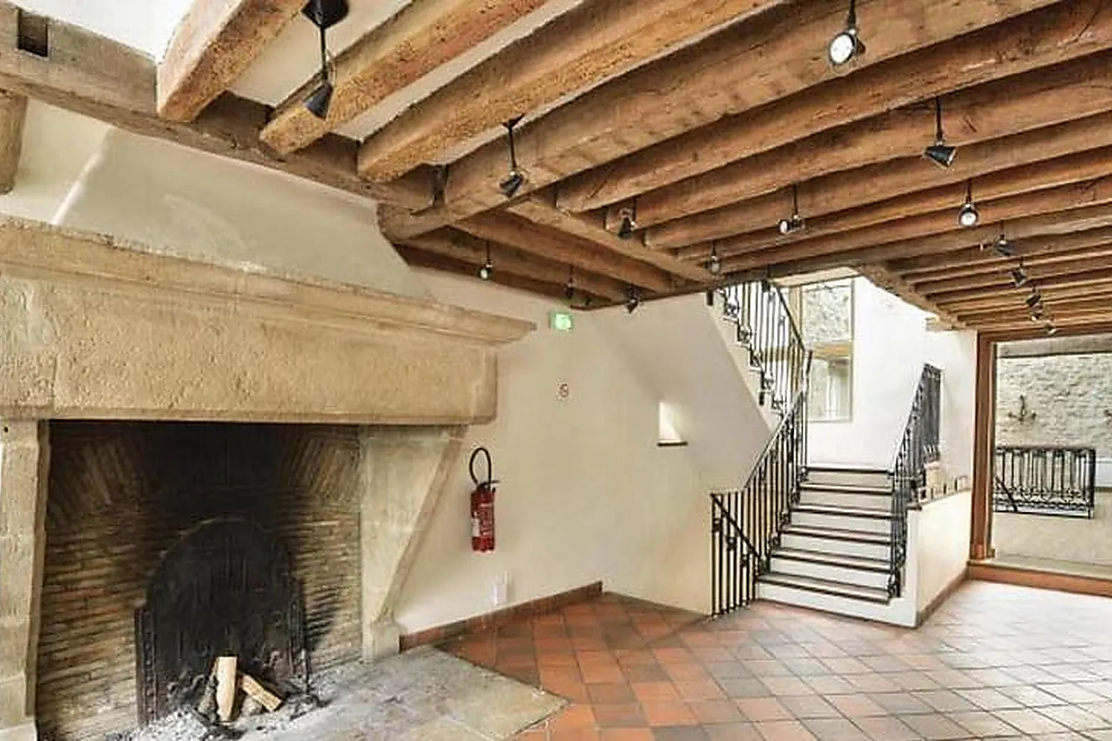 Lieux événementiels, L'ETOILE DE LA BUTTE