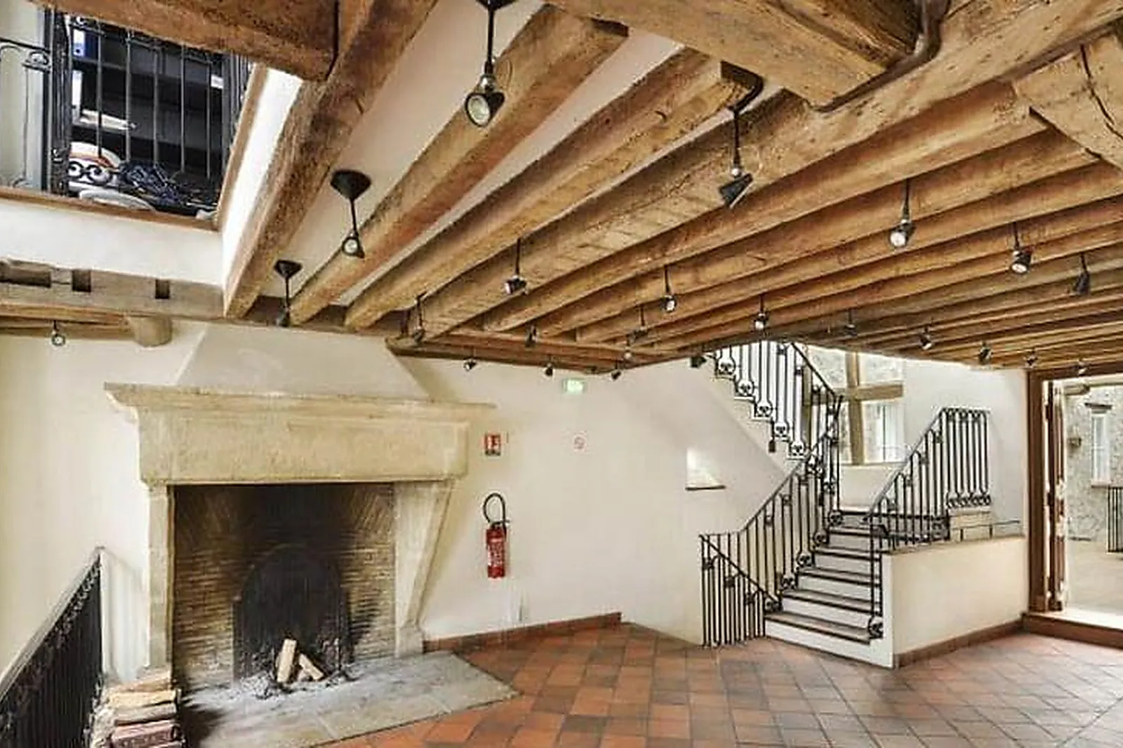 Lieux événementiels, L'ETOILE DE LA BUTTE