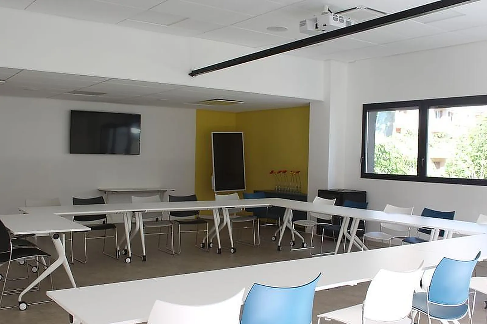 Lieux événementiels, L'EXTRA