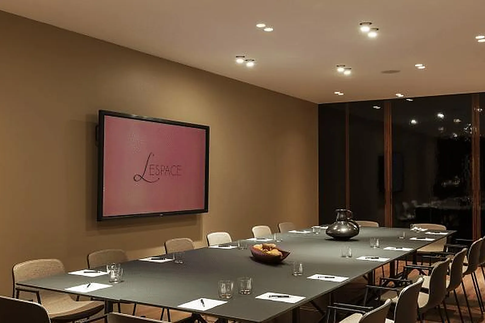 Lieux événementiels, L'HÔTEL