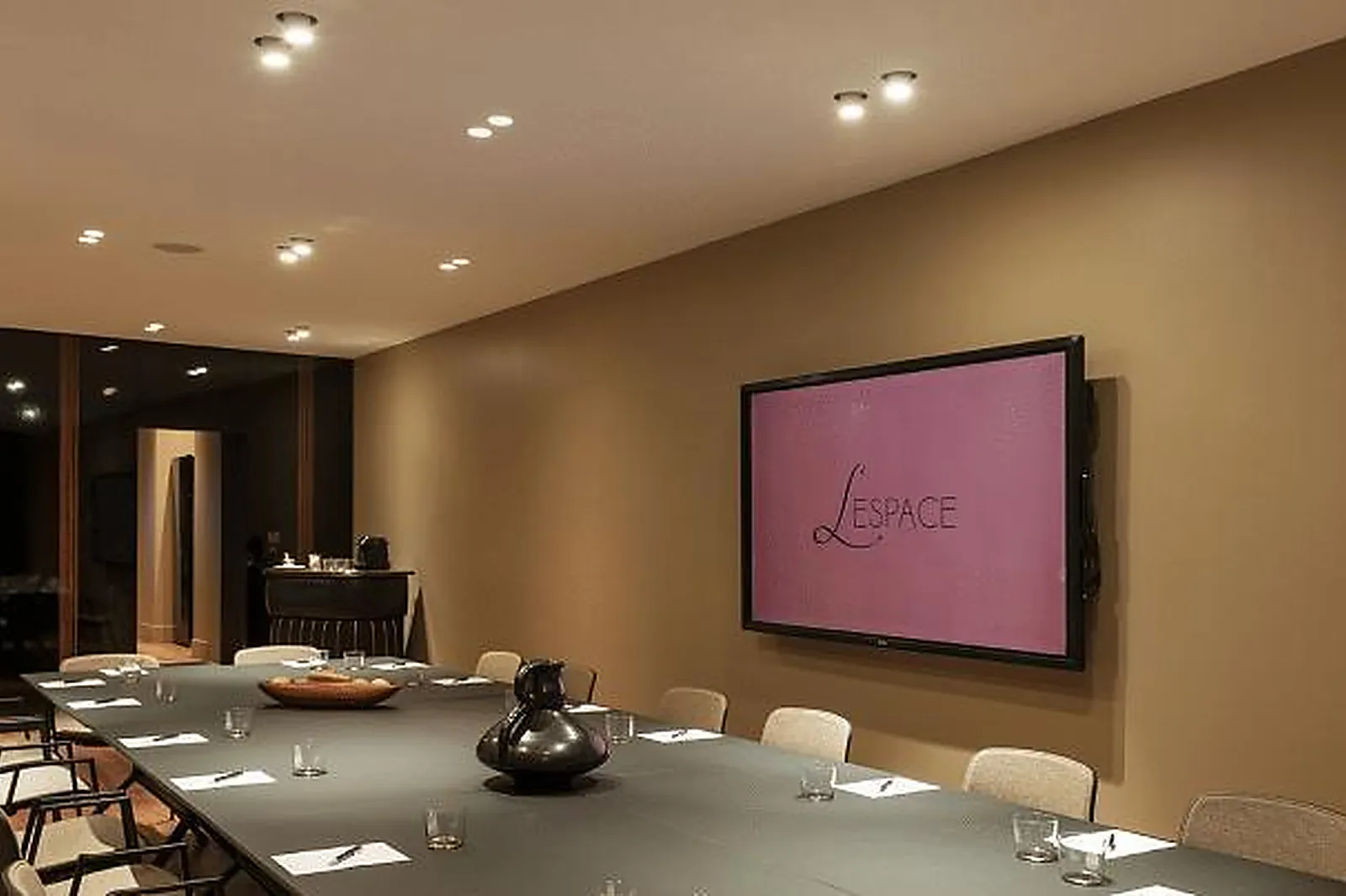 Lieux événementiels, L'HÔTEL