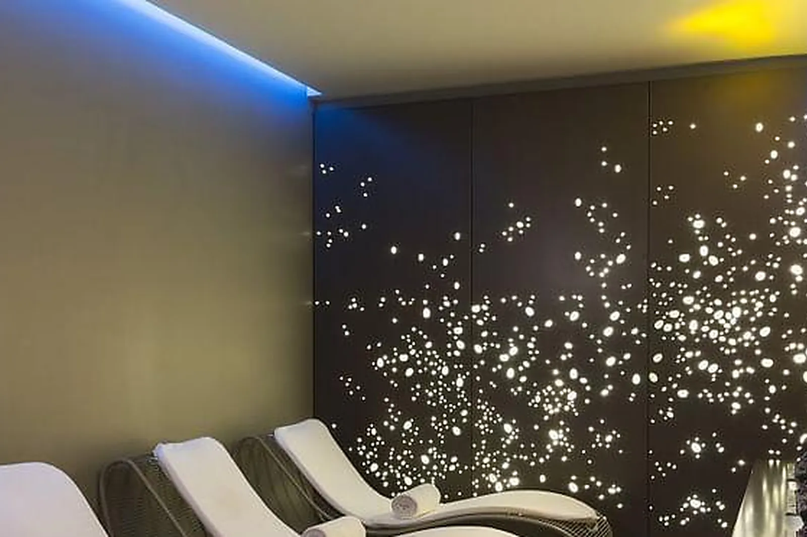 Lieux événementiels, L'HÔTEL DU GOLF ****