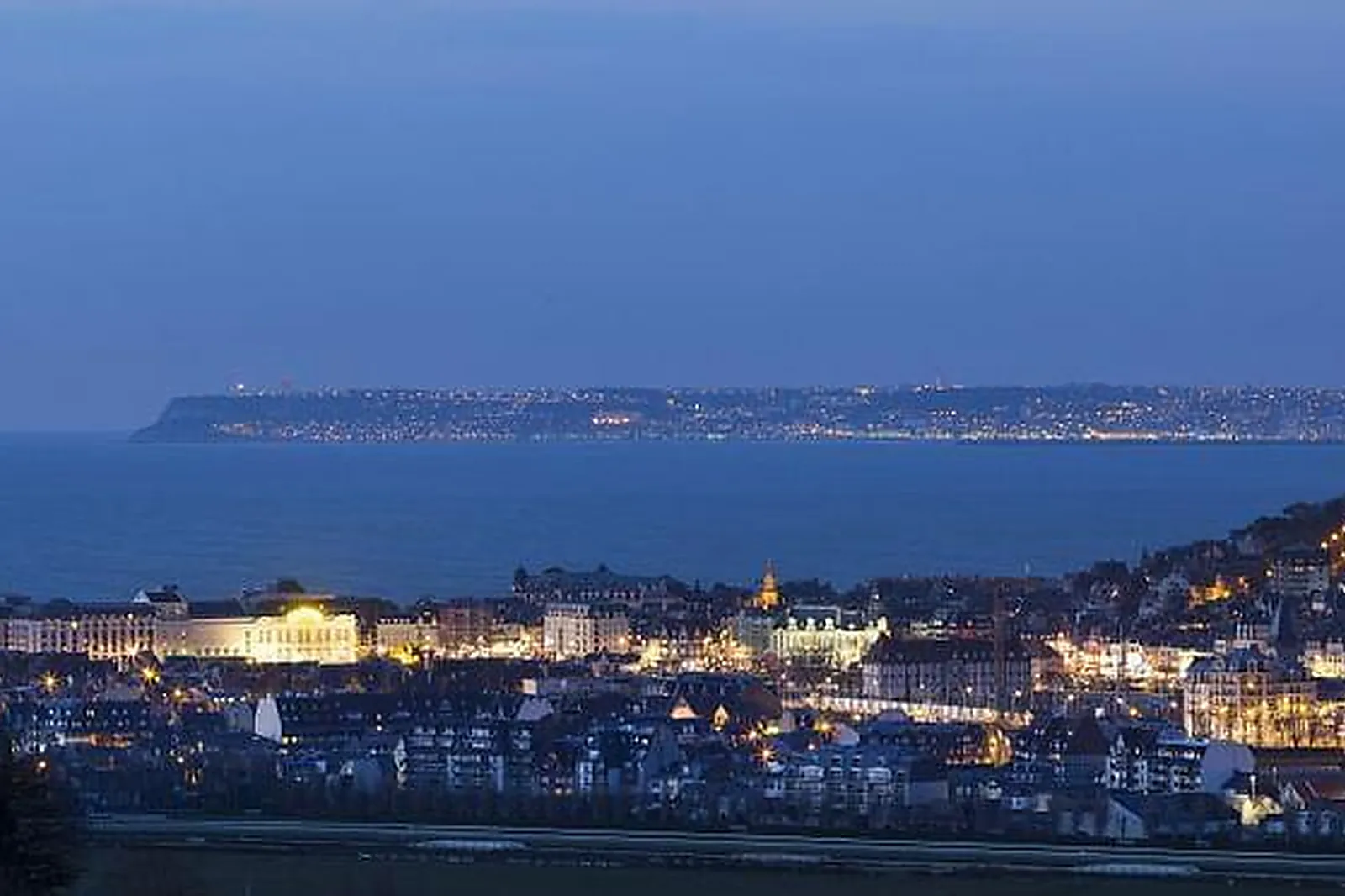 Lieux événementiels, L'HÔTEL DU GOLF ****