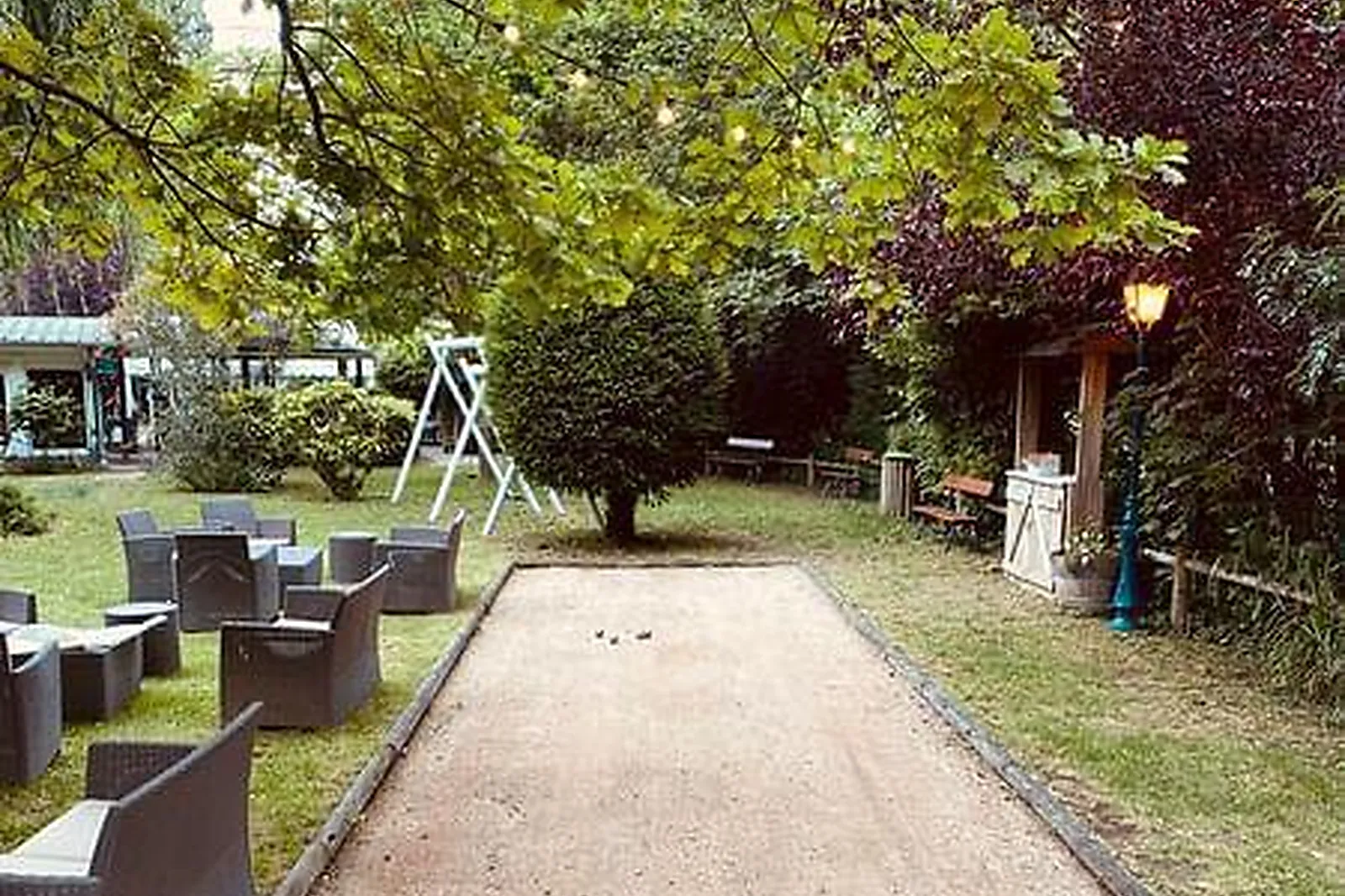 Lieux événementiels, L'ILE DU MARTIN PÊCHEUR