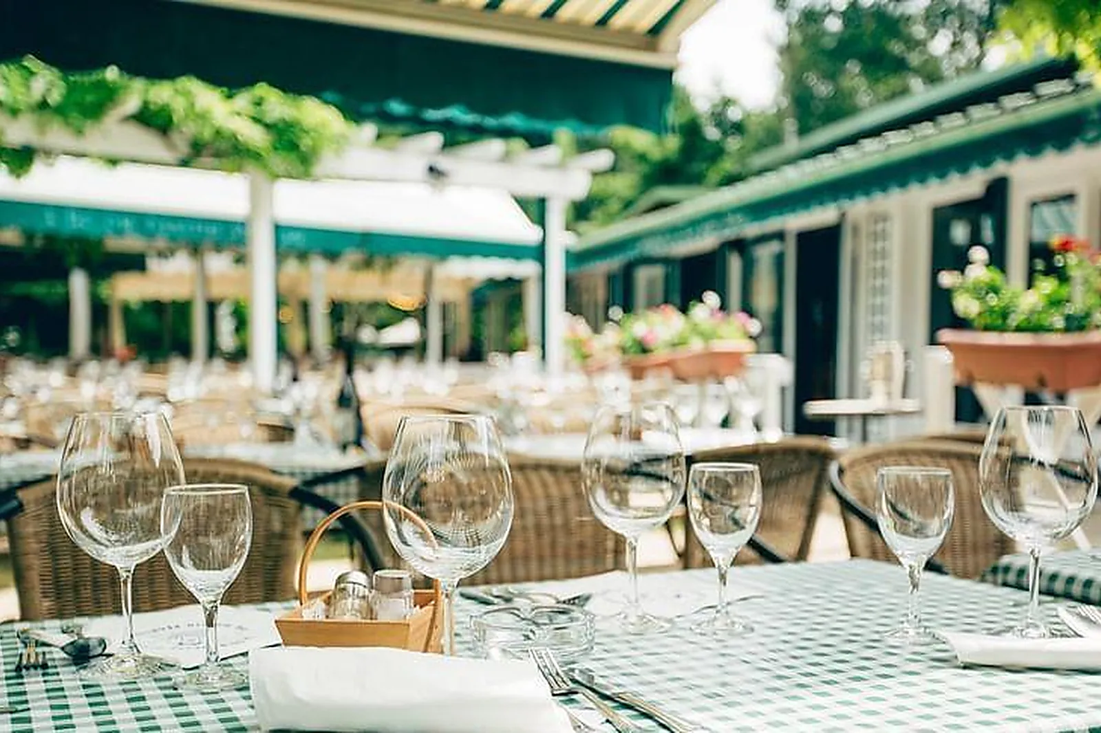 Lieux événementiels, L'ILE DU MARTIN PÊCHEUR