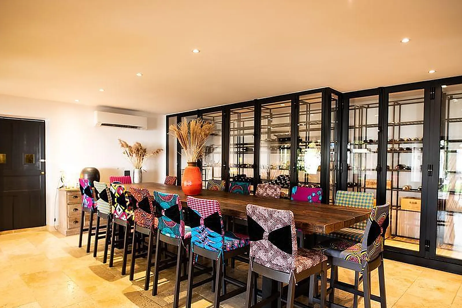 Lieux événementiels, L'INSOUPÇONNÉE