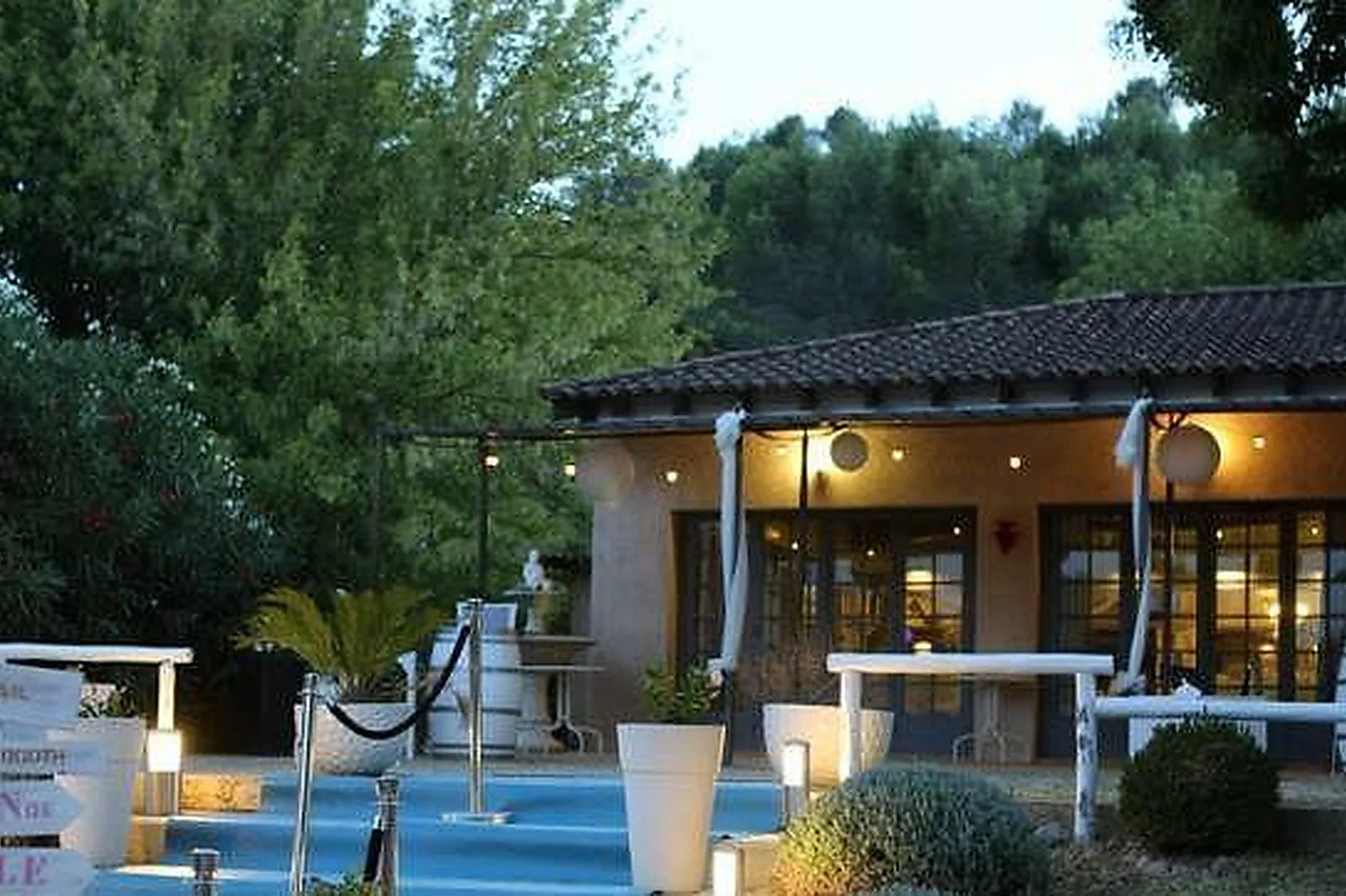 Lieux événementiels, L'INSTANT DES METS