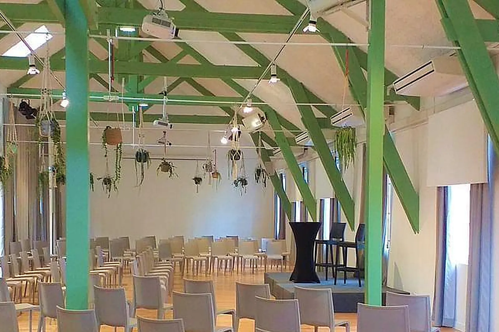 Lieux événementiels, L'USINE