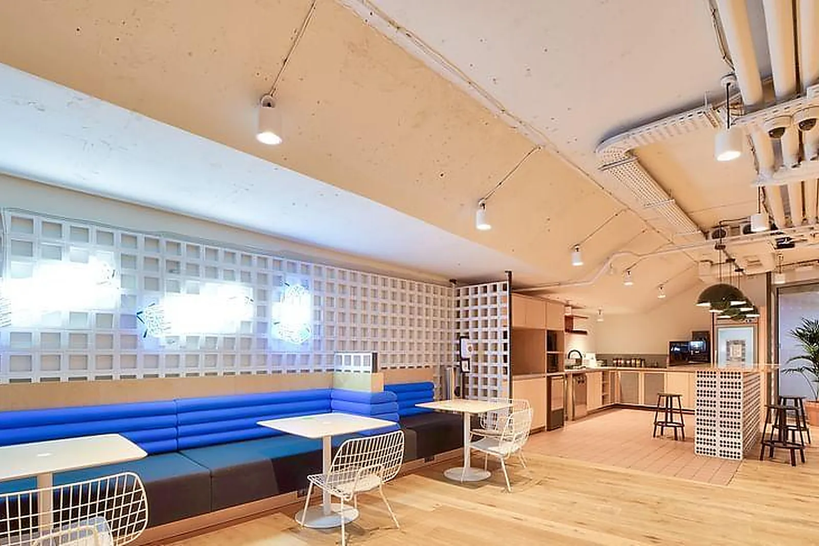 Lieux événementiels, GONNEGIRLS FARM