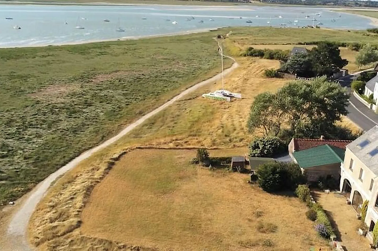 Lieux événementiels, LA BAIE