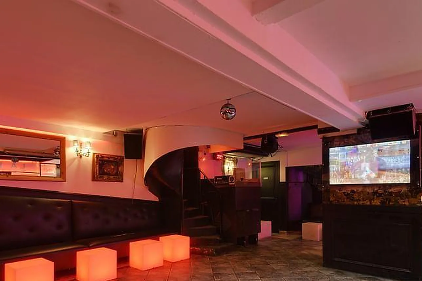 Lieux événementiels, LA BARAQUE