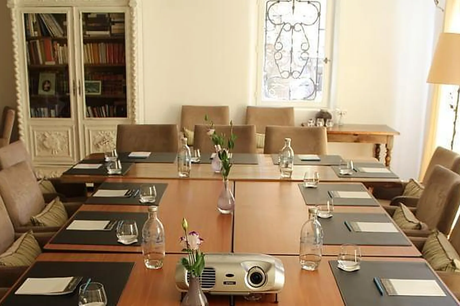 Lieux événementiels, LA BASTIDE D'EYGALIÈRES