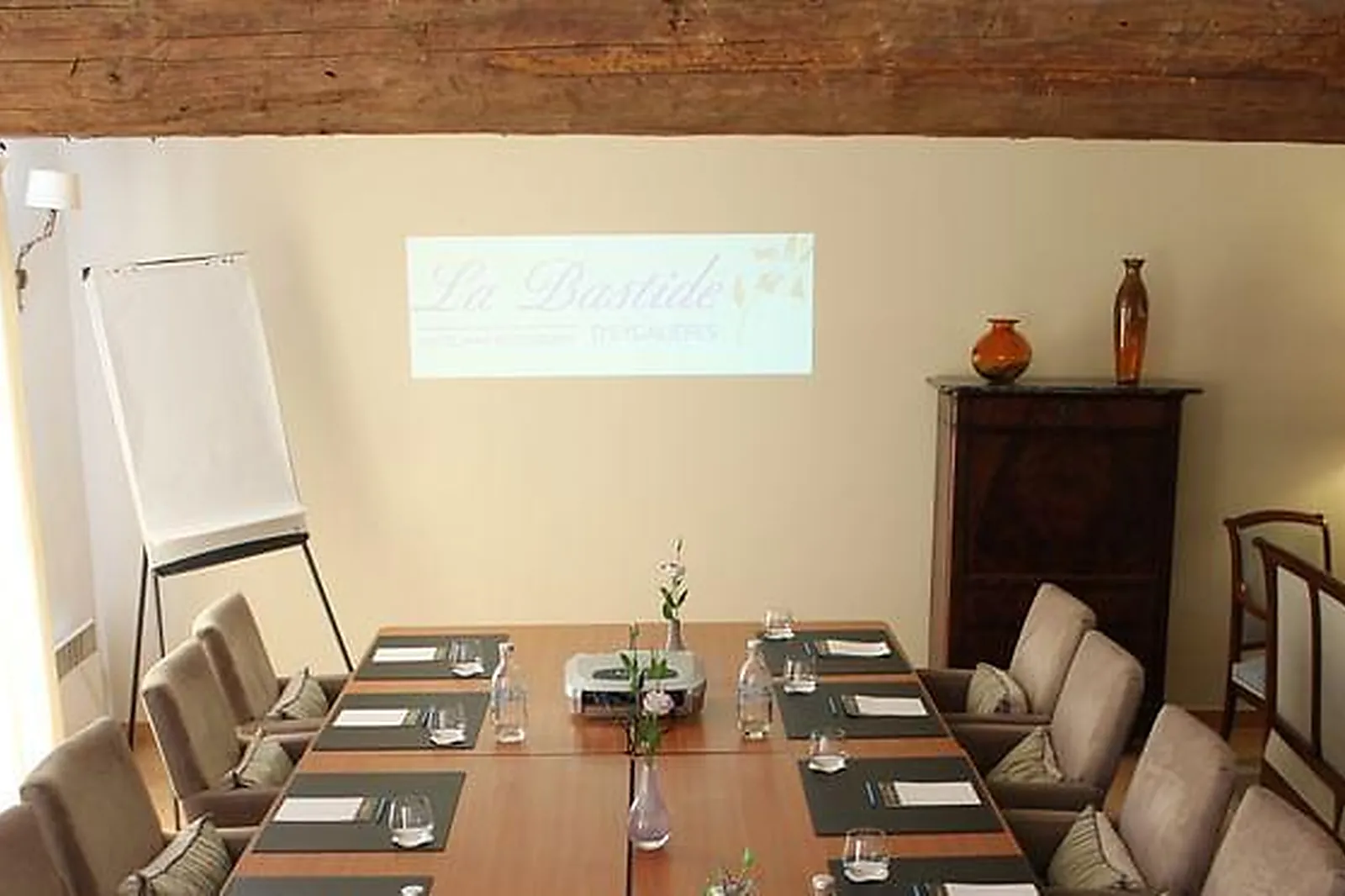 Lieux événementiels, LA BASTIDE D'EYGALIÈRES