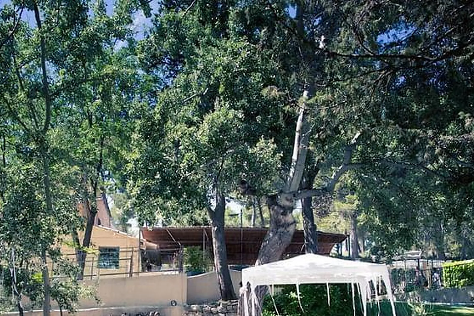 Lieux événementiels, LA BASTIDE DE VENELLES