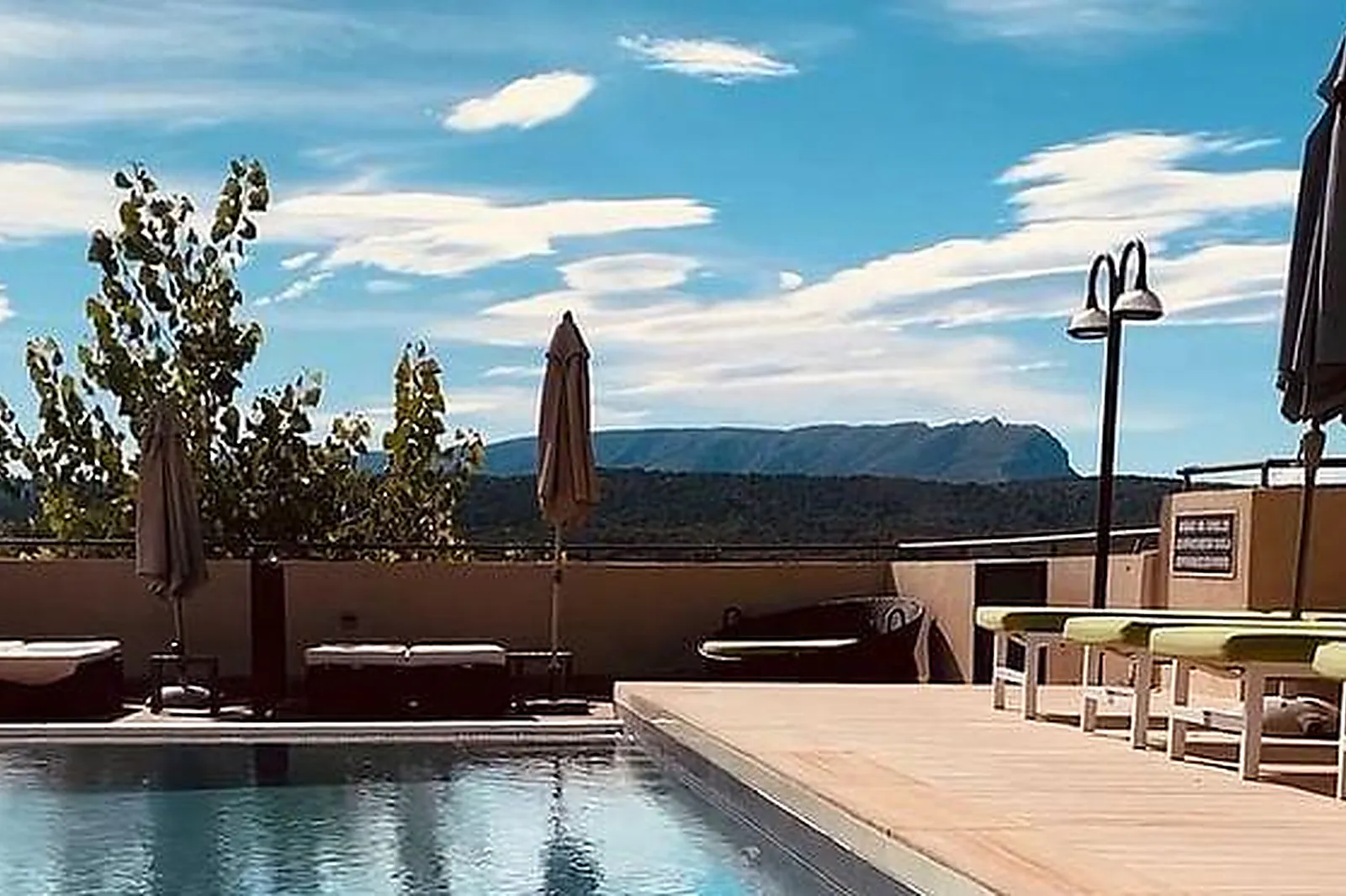 Lieux événementiels, LA BASTIDE DE VENELLES