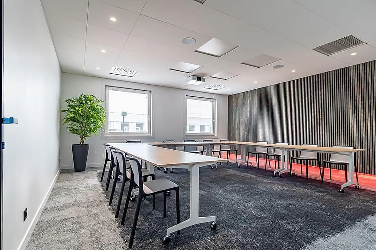 Lieux événementiels, LA BLACK ET LA PEGASE