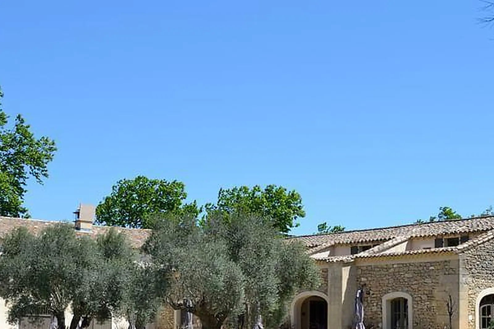 Lieux événementiels, LA BÉGUDE SAINT PIERRE****