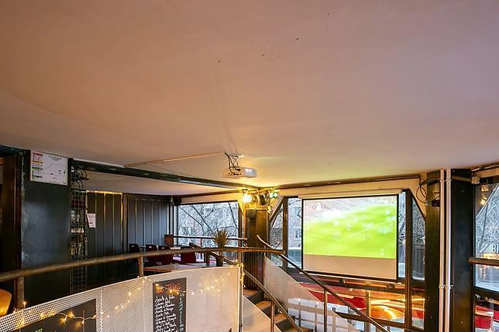 Lieux événementiels, LA CANTINE FABIEN